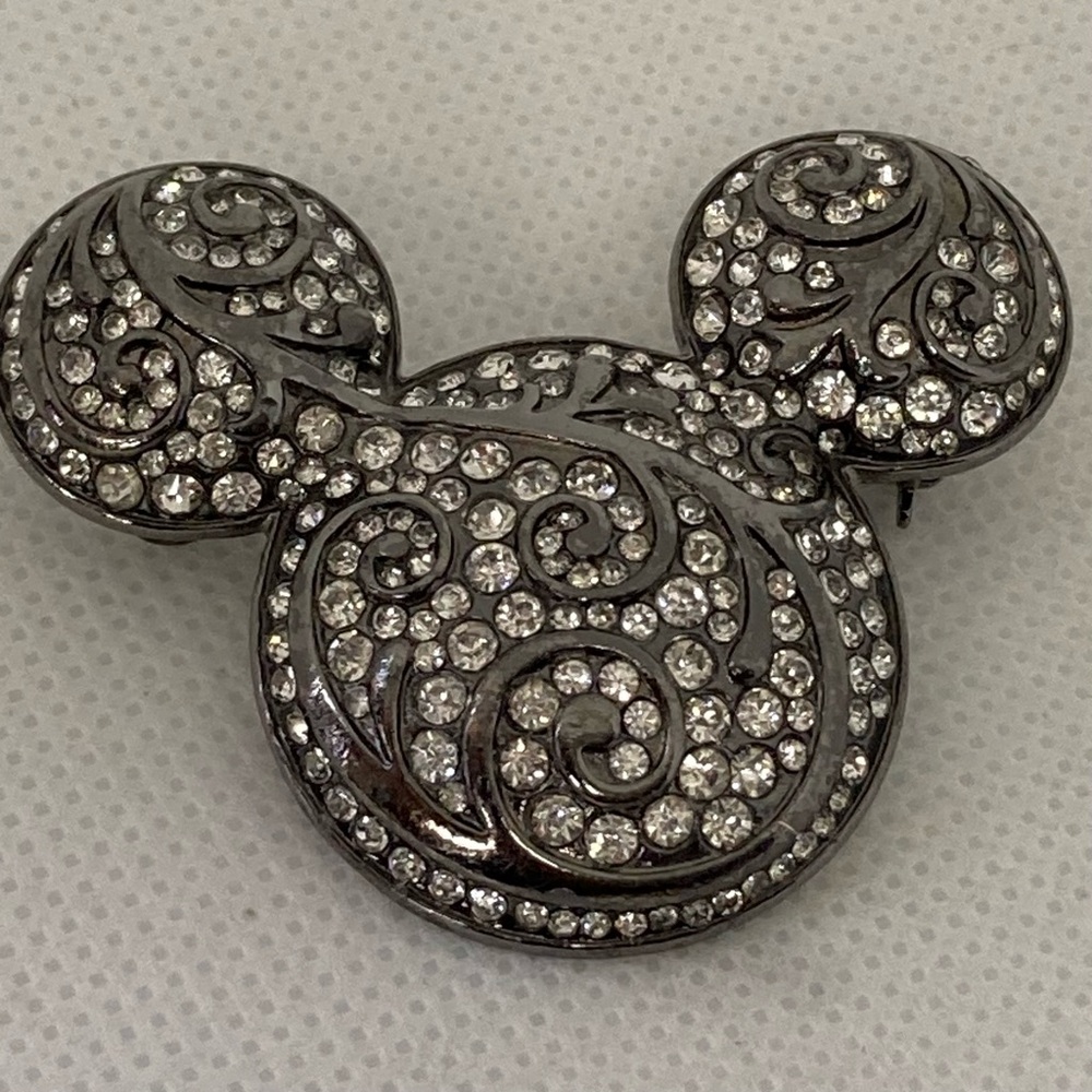 MICKEY MOUSE PIN PENDANT